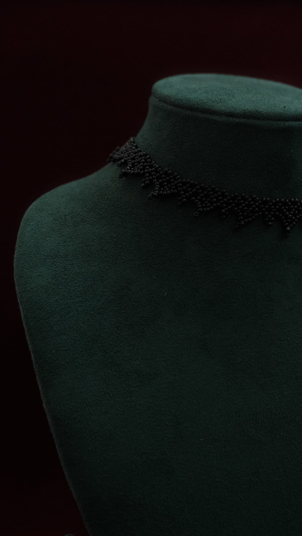 The Lace Choker woven in Onyx